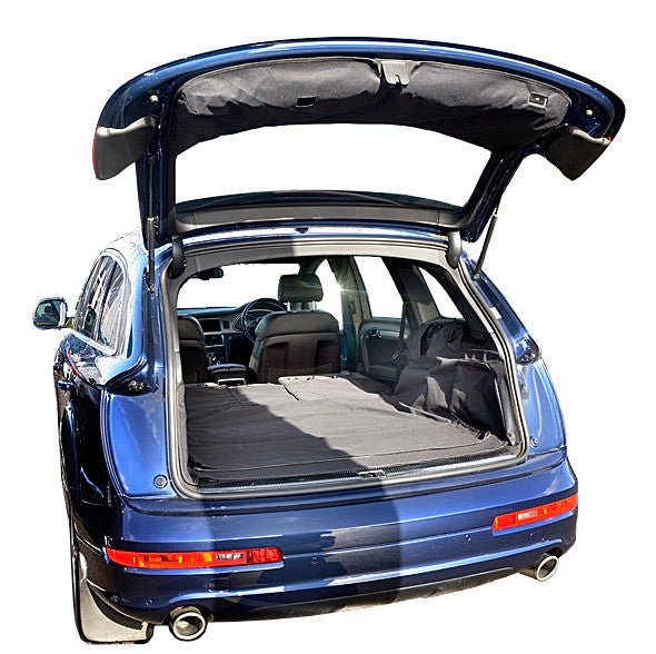 Audi Q7 Cargo Liner seats down