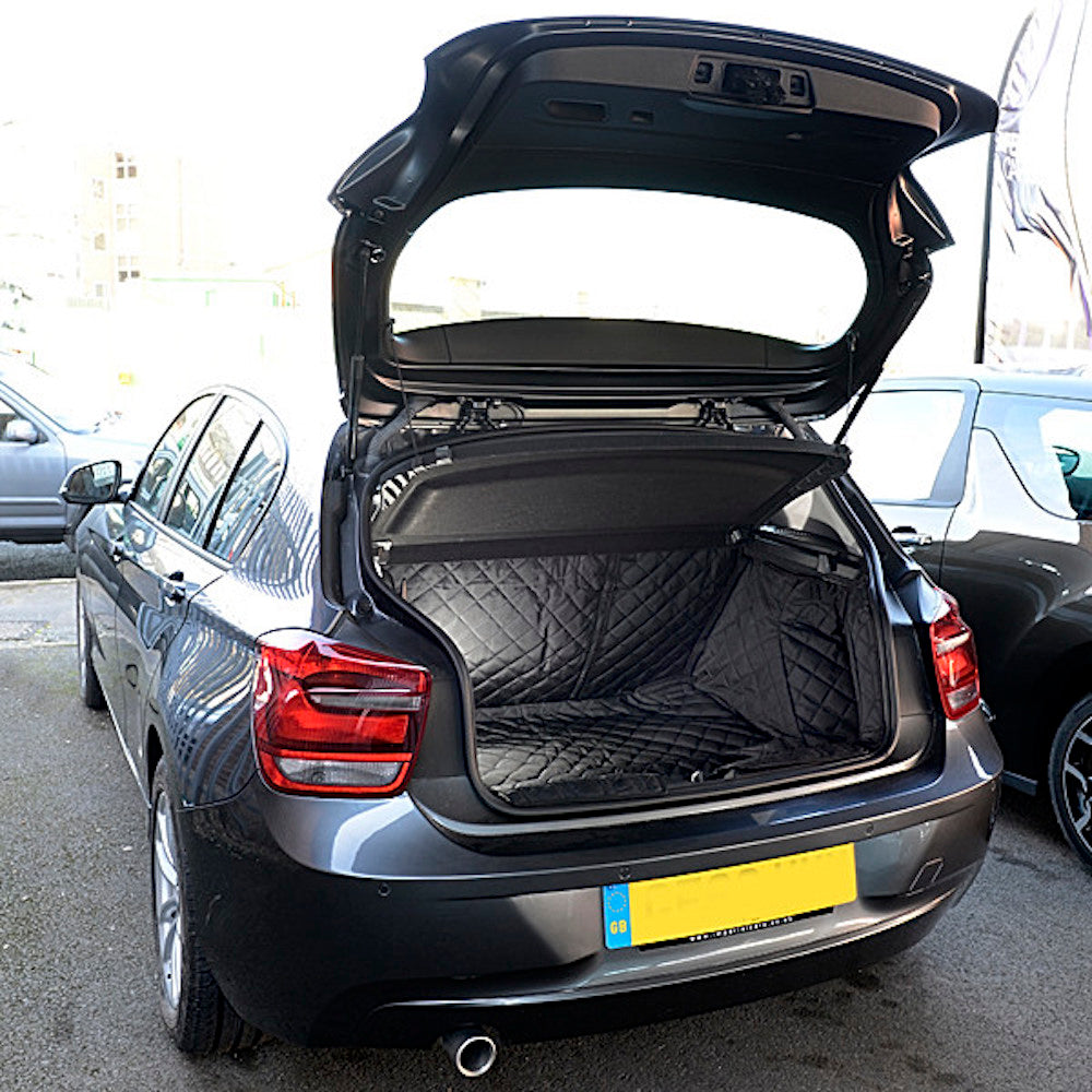 Doublure de coffre matelassée sur mesure pour BMW Série 1 F21 et F20 Hatchback - à partir de 2011 (268)