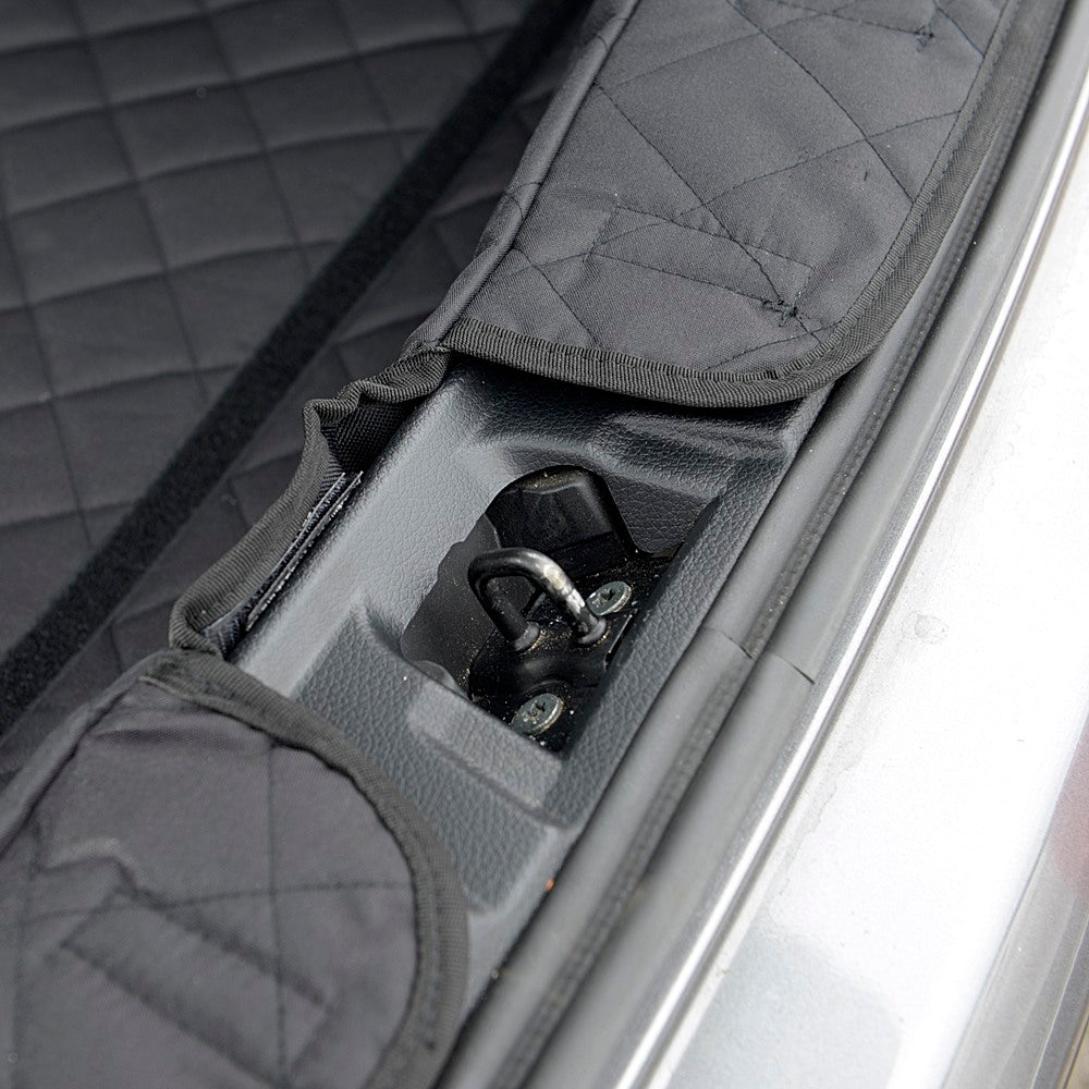 Tapis de coffre matelassé sur mesure pour Nissan Rogue Sport / Qashqai 5 places version à plancher bas – Sur mesure et imperméable – J11 à partir de 2013 (320)
