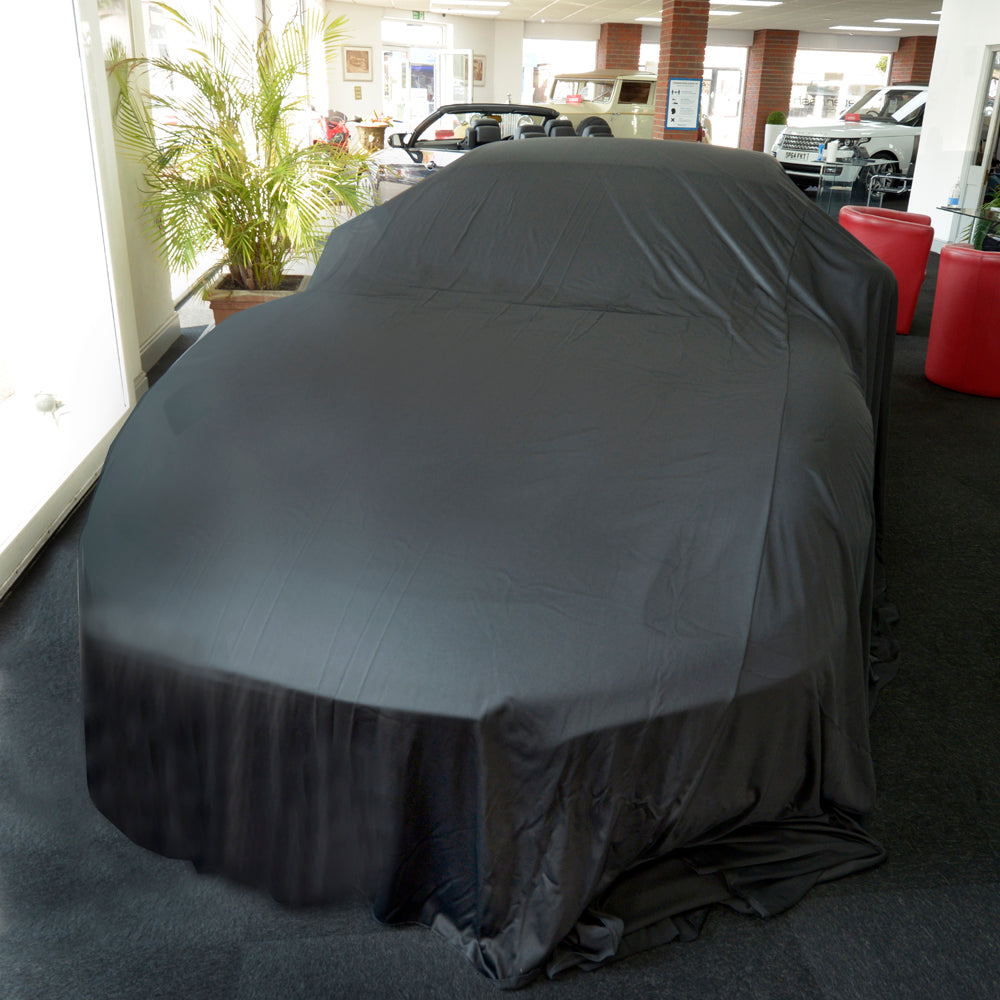 Showroom Reveal Housse de voiture pour modèles Audi – Housse de taille MOYENNE – Noir (448B)