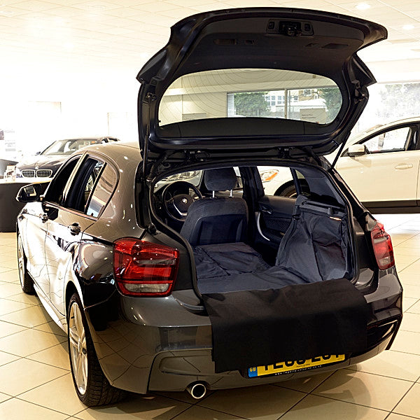Tapis de coffre sur mesure pour BMW Série 1 - Sur mesure - 3 (F21) et 5 (F20) portes à hayon - à partir de 2011 (122)